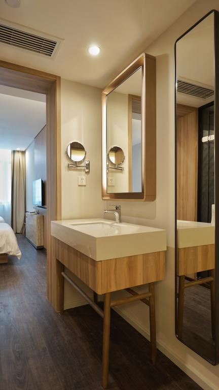 Hanting Premium Hotel Shanghai South Xizang Road Xangai Exterior foto