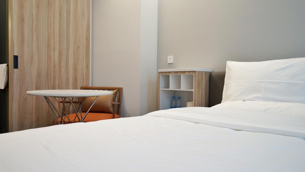 Hanting Premium Hotel Shanghai South Xizang Road Xangai Exterior foto