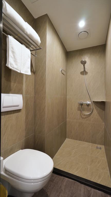 Hanting Premium Hotel Shanghai South Xizang Road Xangai Exterior foto