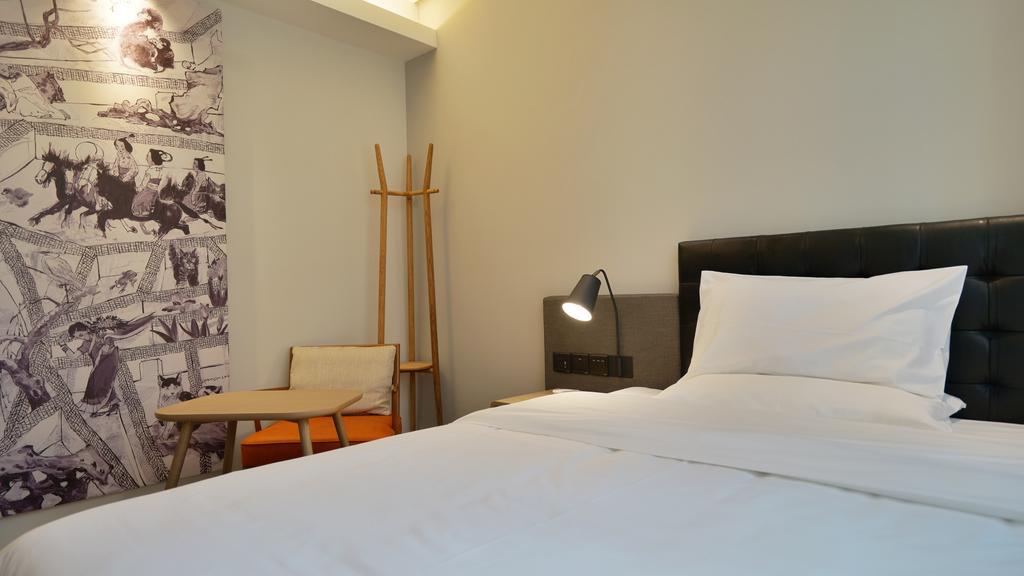 Hanting Premium Hotel Shanghai South Xizang Road Xangai Exterior foto