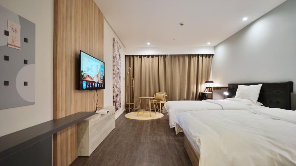 Hanting Premium Hotel Shanghai South Xizang Road Xangai Exterior foto